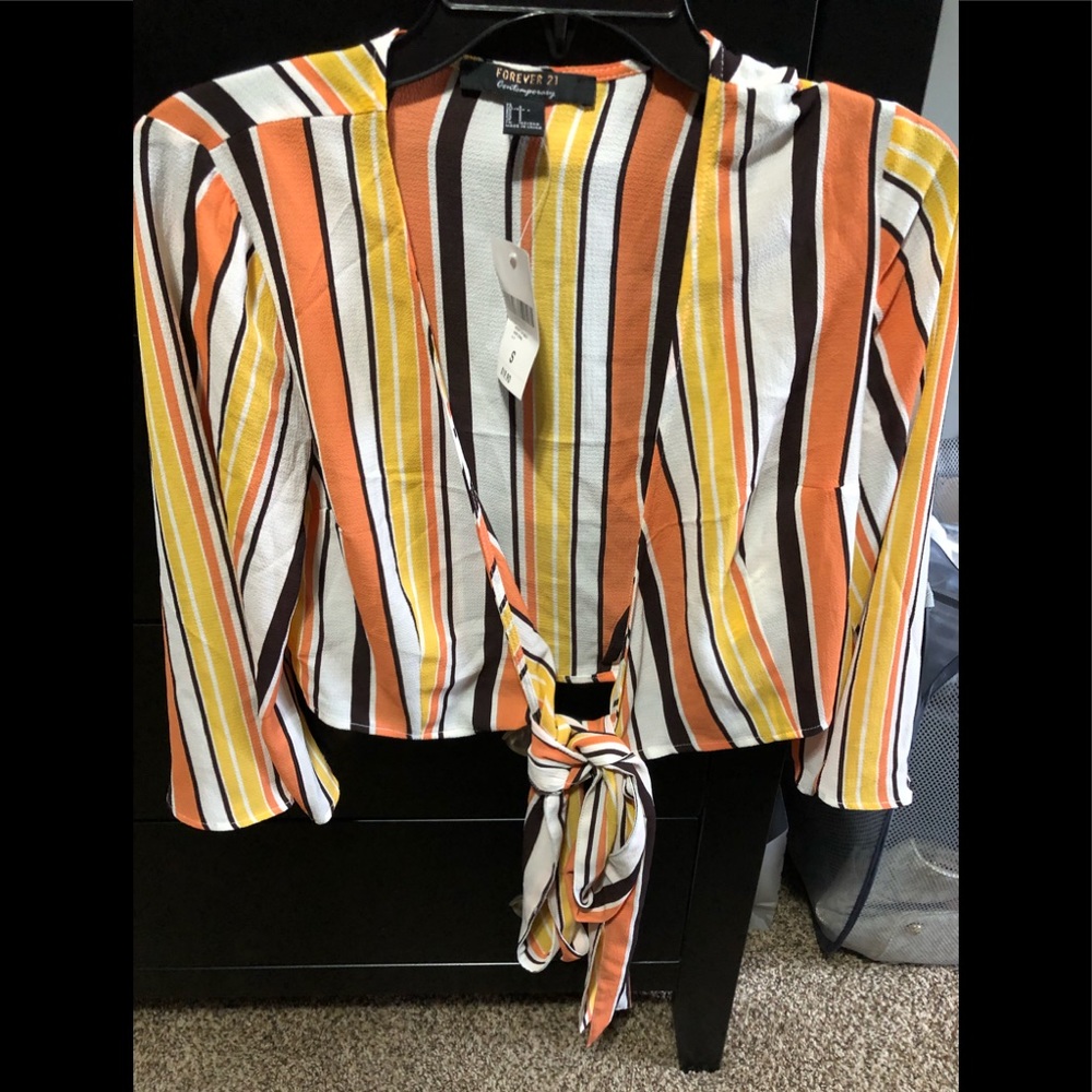 Brand New crop blouse